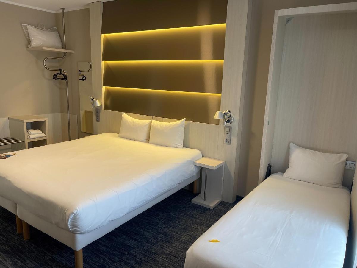 ไอบิส สไตล์ นีเวล Hotel นิเวลส์ ภายนอก รูปภาพ