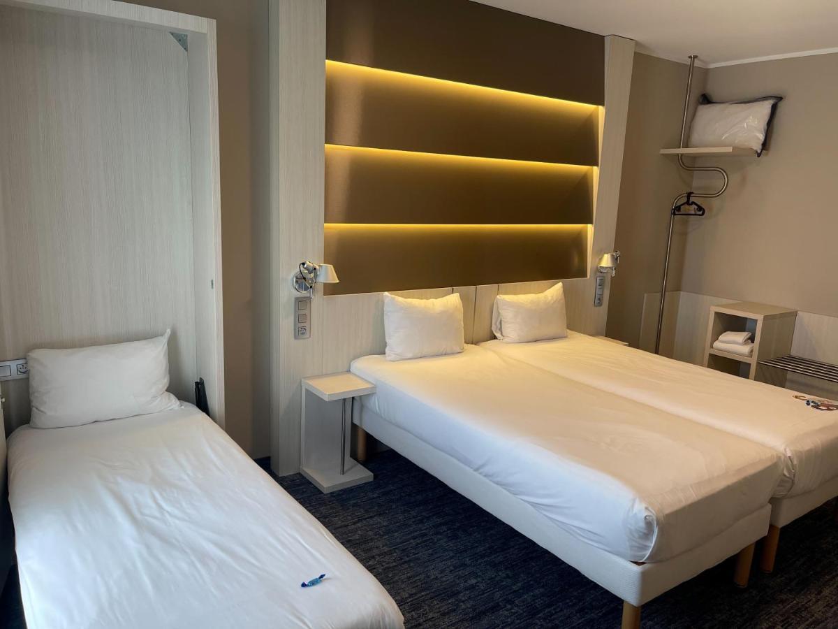 ไอบิส สไตล์ นีเวล Hotel นิเวลส์ ภายนอก รูปภาพ
