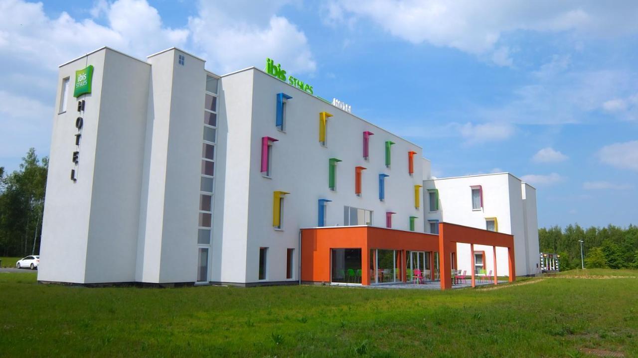 ไอบิส สไตล์ นีเวล Hotel นิเวลส์ ภายนอก รูปภาพ
