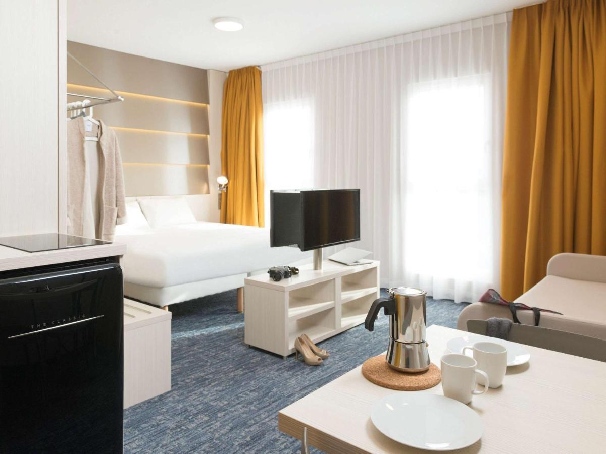 ไอบิส สไตล์ นีเวล Hotel นิเวลส์ ภายนอก รูปภาพ