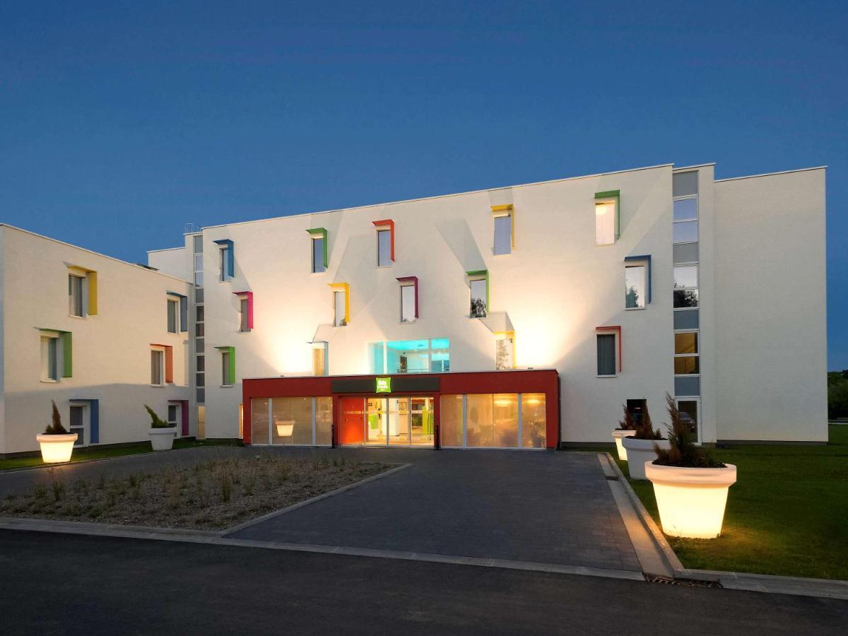 ไอบิส สไตล์ นีเวล Hotel นิเวลส์ ภายนอก รูปภาพ